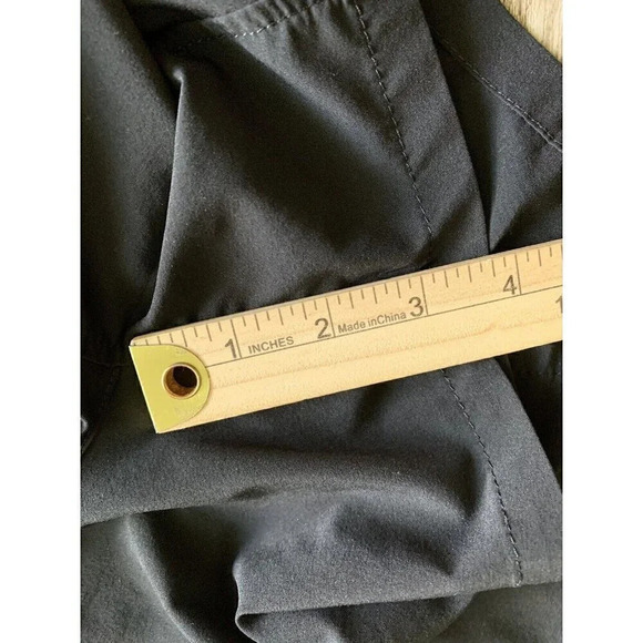 Brooks Black Equilibrium Technology Reflective Pocket Running Shorts Medium - Picture 5 of 9